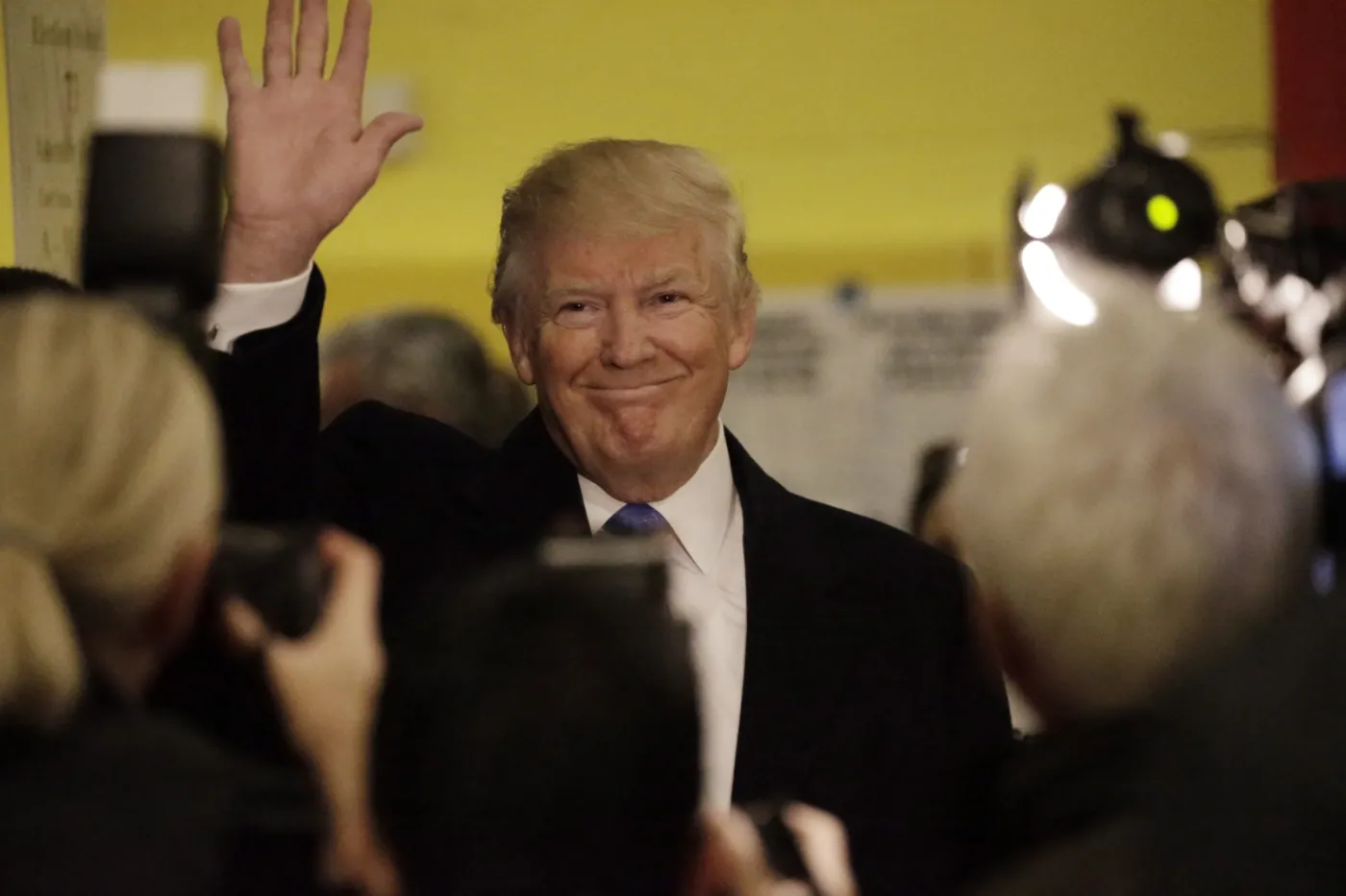 "FT" o wygranej Trumpa: To kolejny cios dla liberalnego porządku