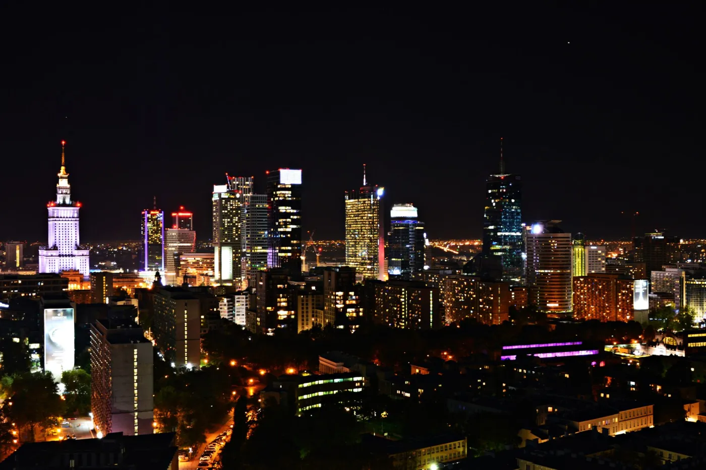 Tak wygląda Warszawa ze szczytów najwyższych wieżowców [ZDJĘCIA]