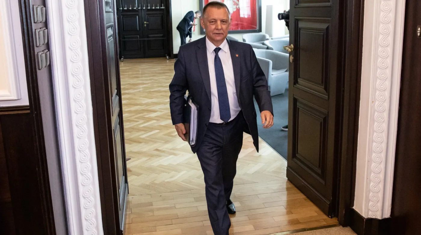 Kwiatkowski: Prezes NIK nie ma obowiązku stawiać się przed komisją, ale jest dobry obyczaj