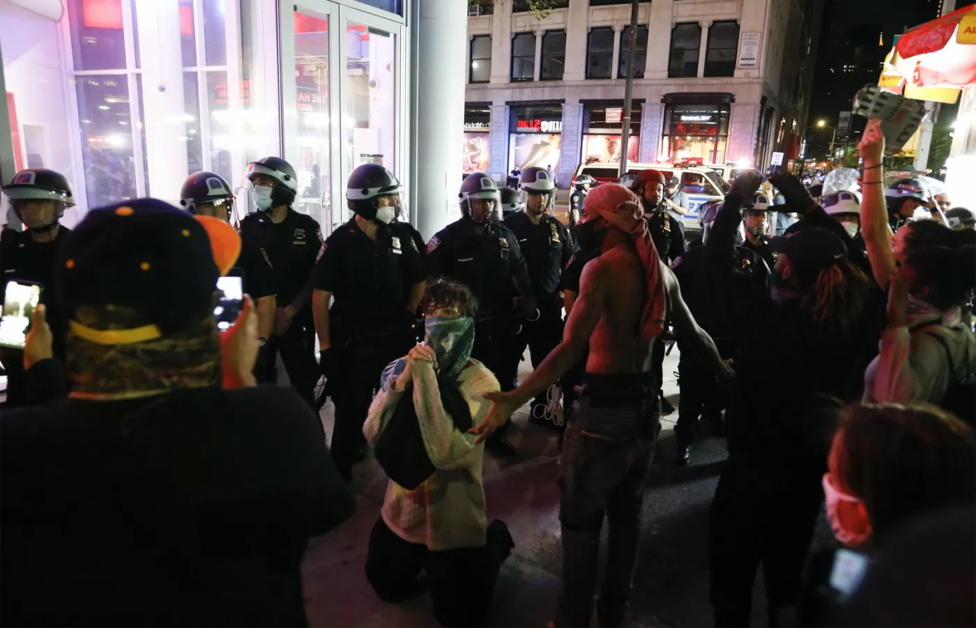 Większość Amerykanów popiera protesty i nie zgadza się z Trumpem