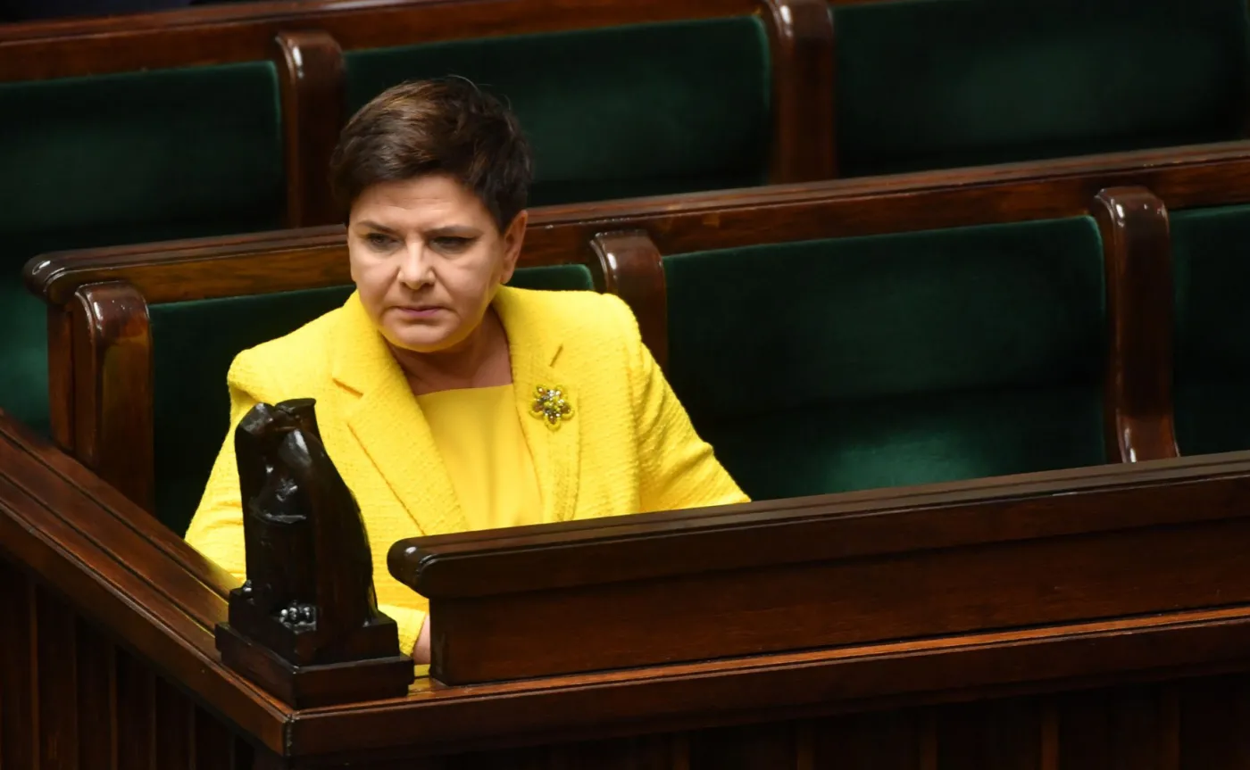 Trwa Komitet Polityczny PiS. Ważą się losy premier Beaty Szydło