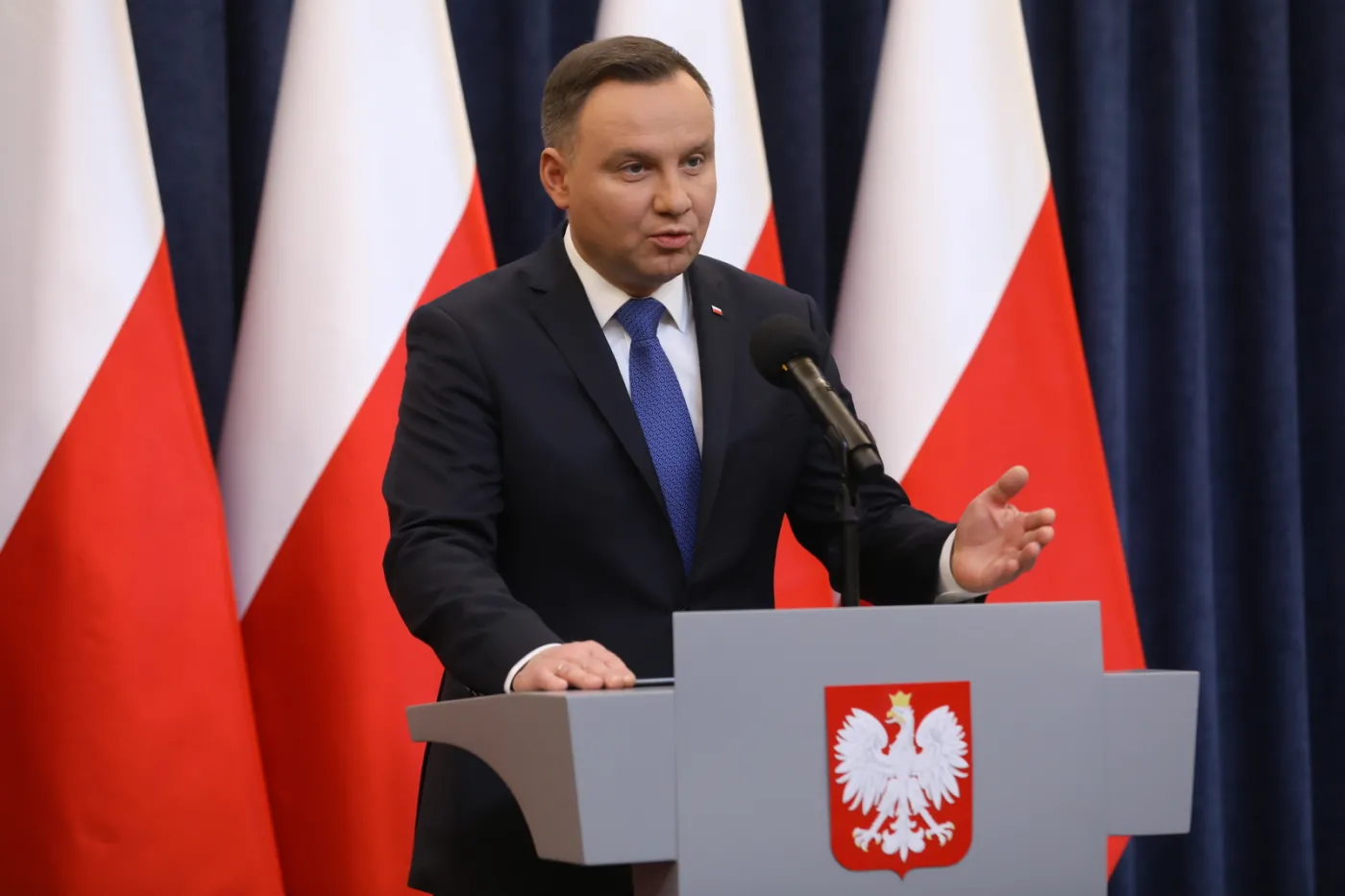 "WSJ": Prezydent Duda podpisał kontrowersyjną ustawę mimo obiekcji Izraela i USA