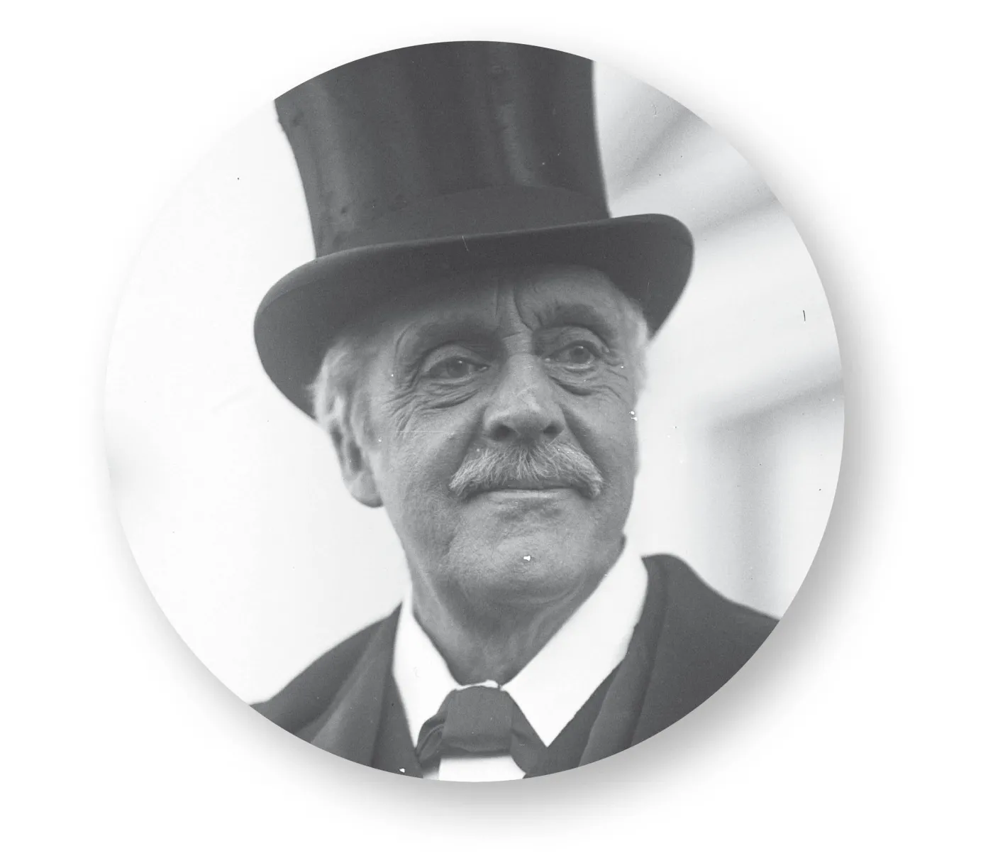 3850349-arthur-balfour.jpg