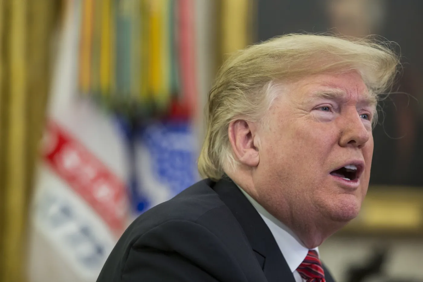Brak widoków na przywrócenie normalnego funkcjonowania rządu USA. Trump atakuje opozycję