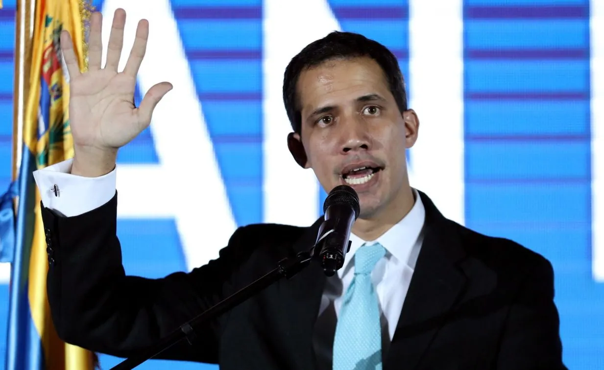 Czaputowicz: Polska uznaje Juana Guaido za tymczasowego prezydenta Wenezueli