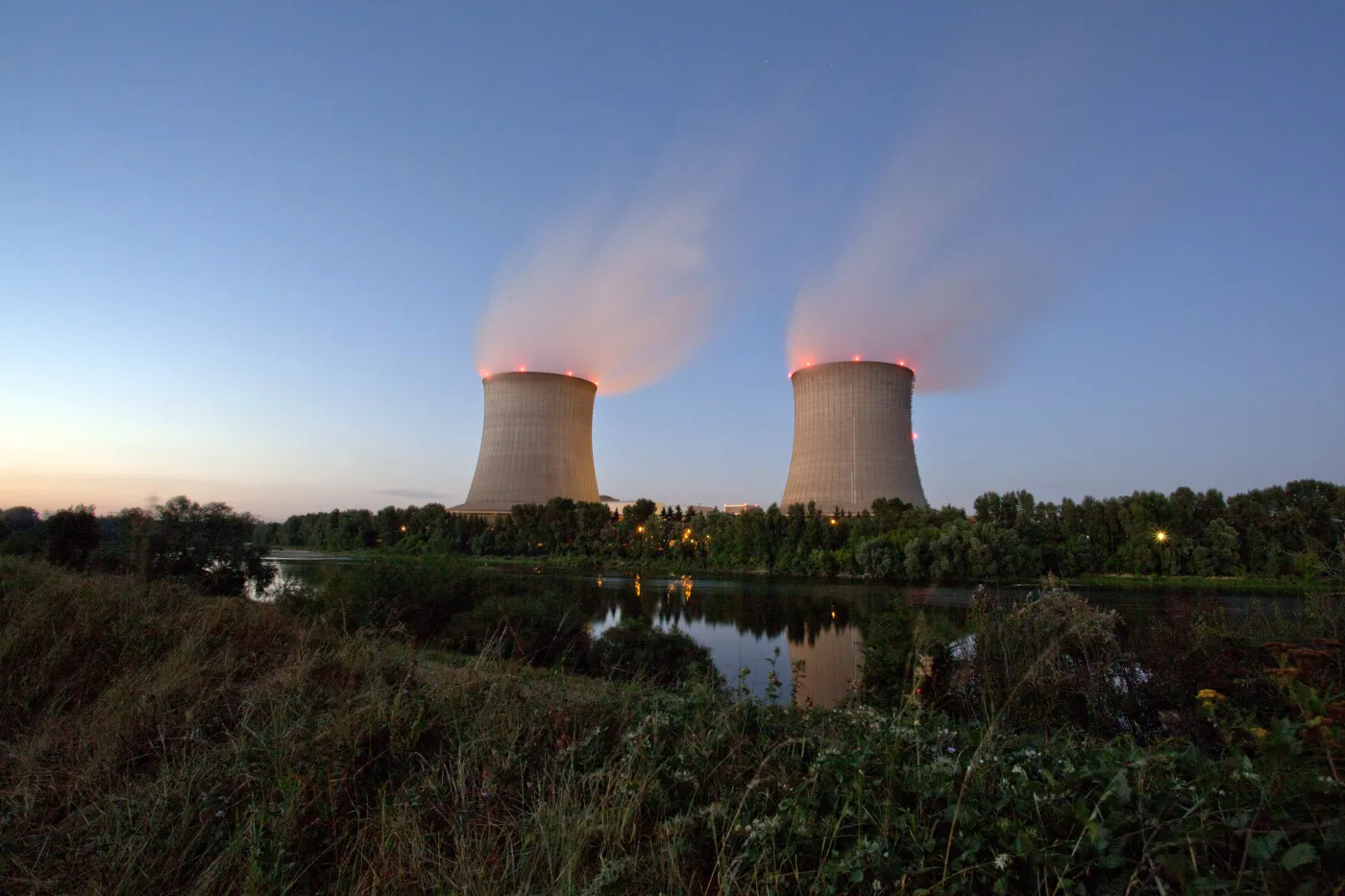 Elektrownia atomowa.