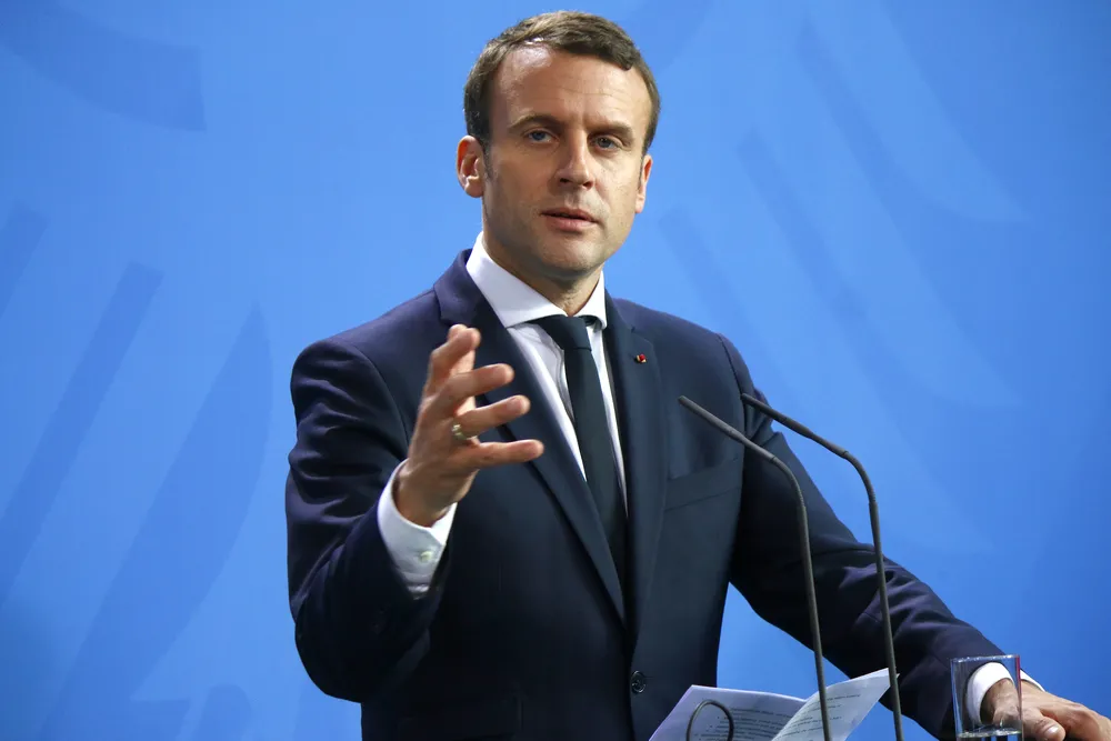 Prezydent Francji Emmanuel Macron ma koronawirusa