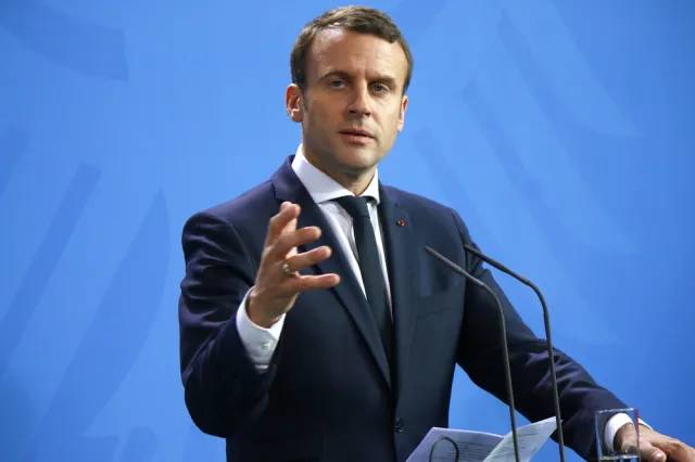Prezydent Francji Emmanuel Macron ma koronawirusa