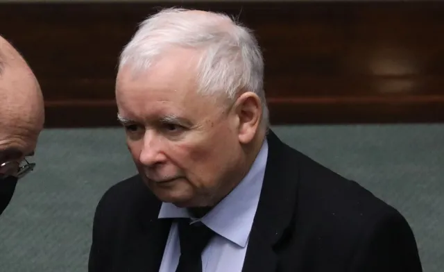 Kaczyński o zakupie respiratorów: Służby specjalne nie dostrzegały przeciwskazań