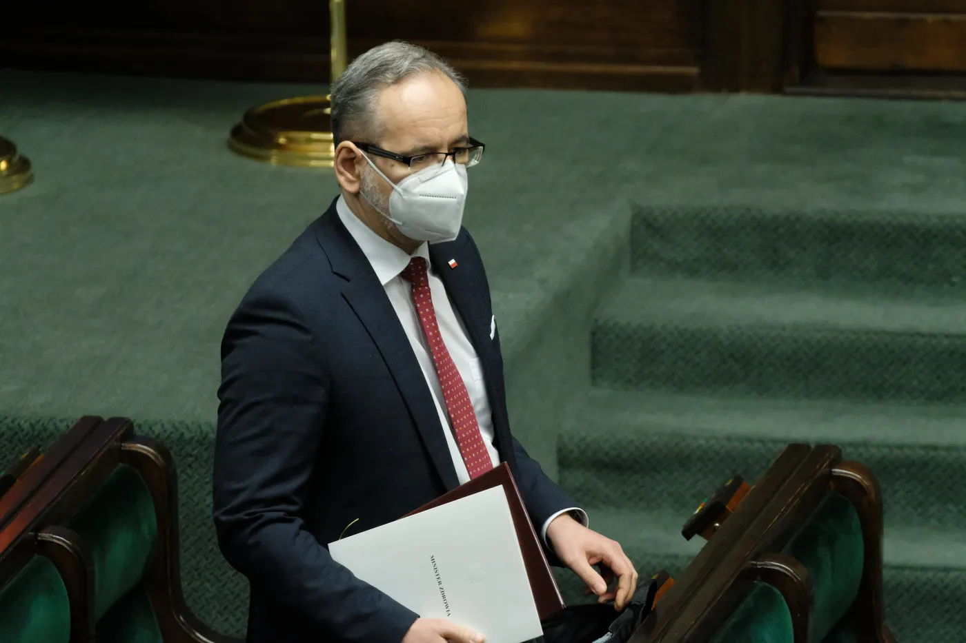 Niedzielski: Na razie nie rozważamy wprowadzenia obowiązku szczepień przeciw COVID-19