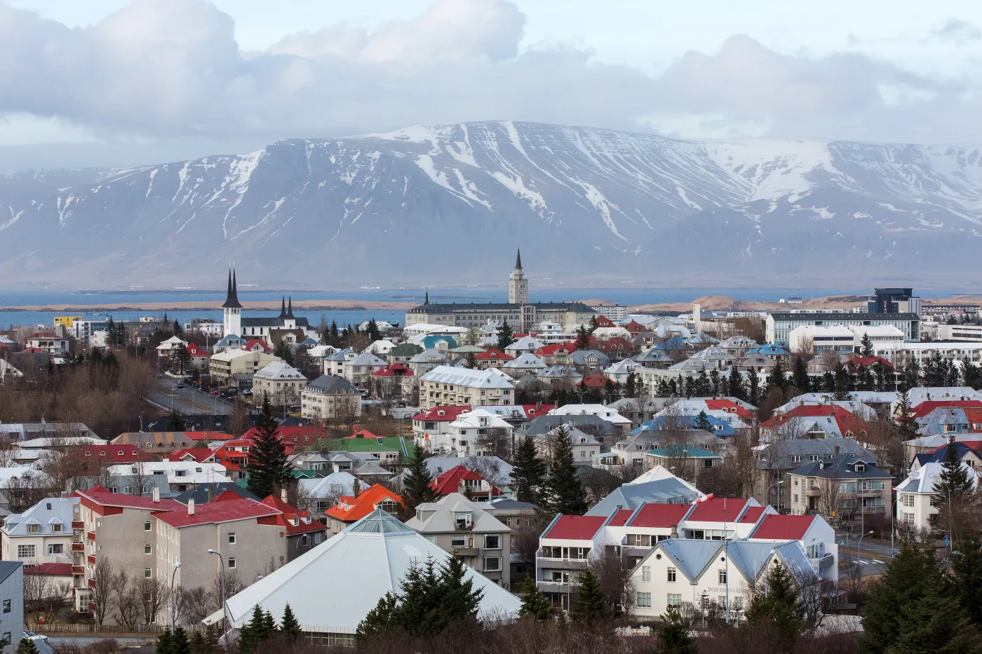 Islandia znosi wszystkie restrykcje związane z koronawirusem