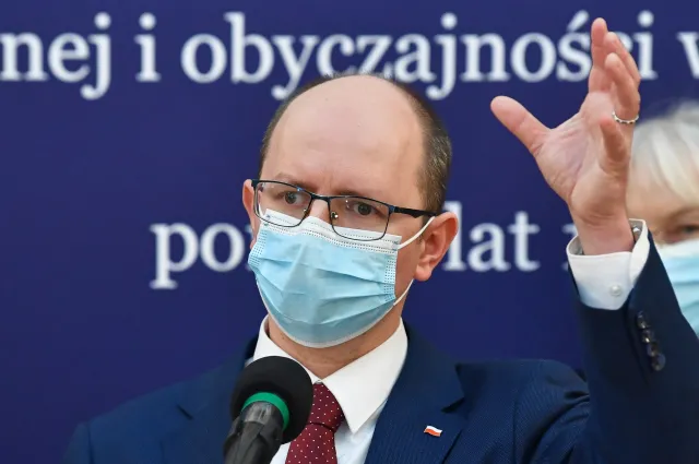 Komisja ds. pedofilii chce zaostrzenia kar i zniesienia przedawnienia przestępstw pedofilskich
