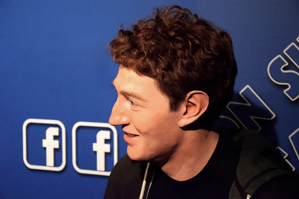 Mark Zuckerberg. Władca dusz w blokach startowych