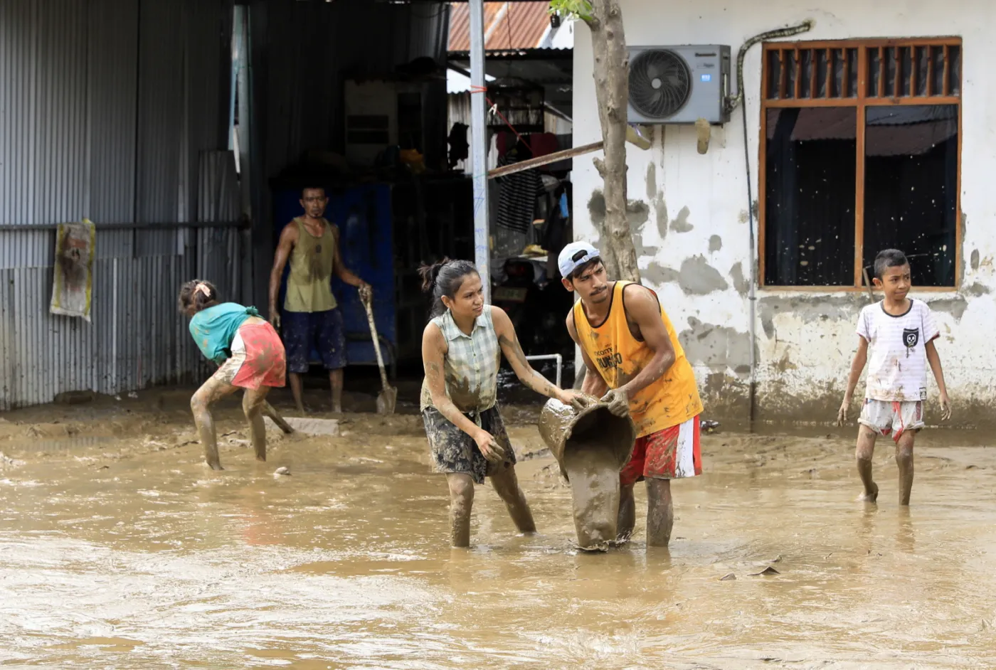 Indonezja, Timor Wschodni: 155 ofiar śmiertelnych powodzi