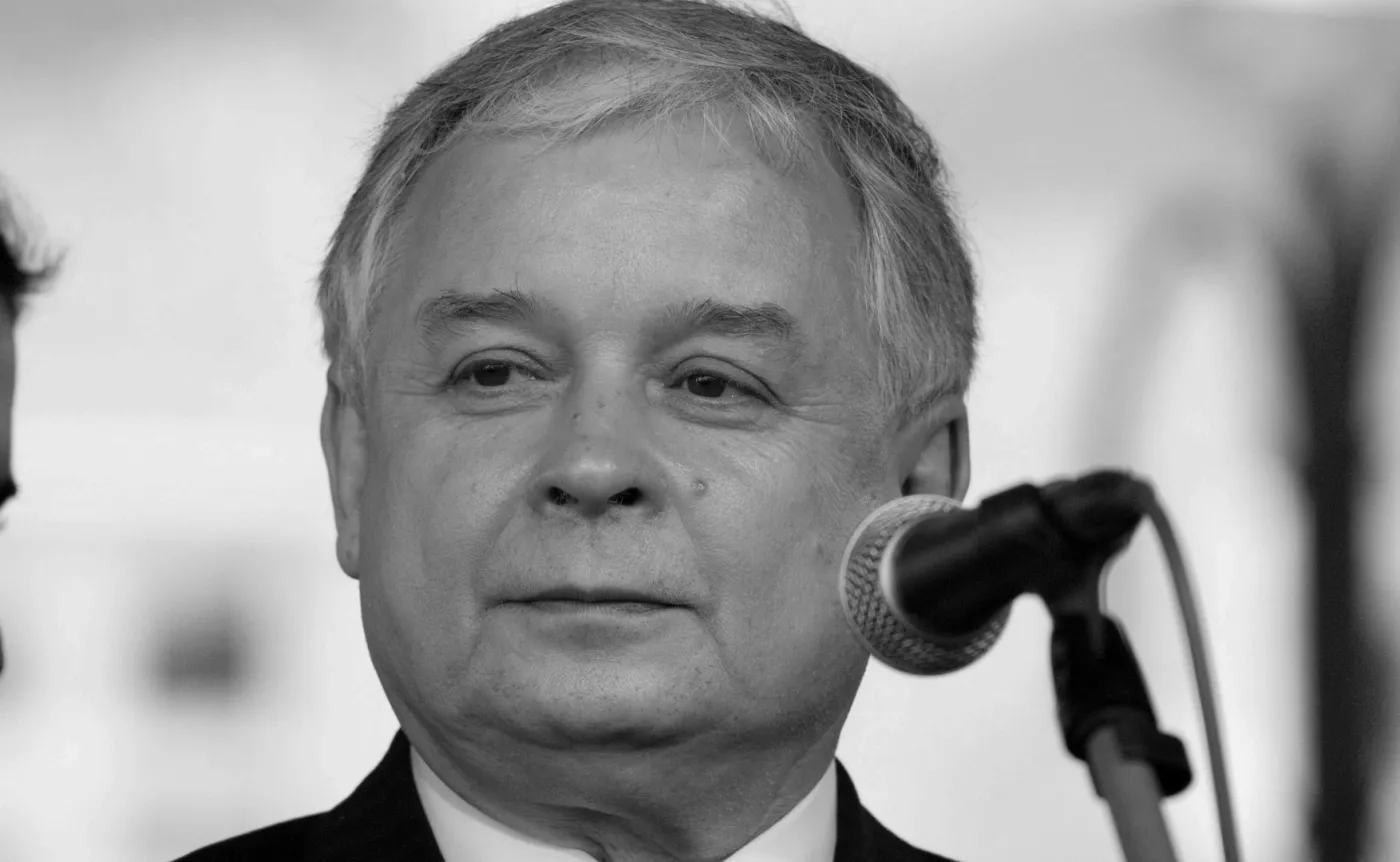 Prezes NBP podpisał wzór banknotu kolekcjonerskiego z wizerunkiem Lecha Kaczyńskiego