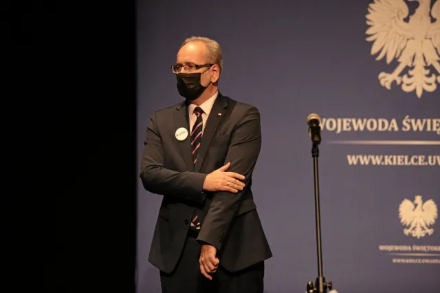 Zmiany dla pacjentów w szpitalach. Niedzielski: Będą proszeni o wypełnienie ankiety