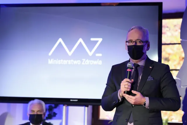 Niedzielski: Ścieżka wzmacniania restrykcji wydaje się mało skuteczna. Myślimy o innych rozwiązaniach