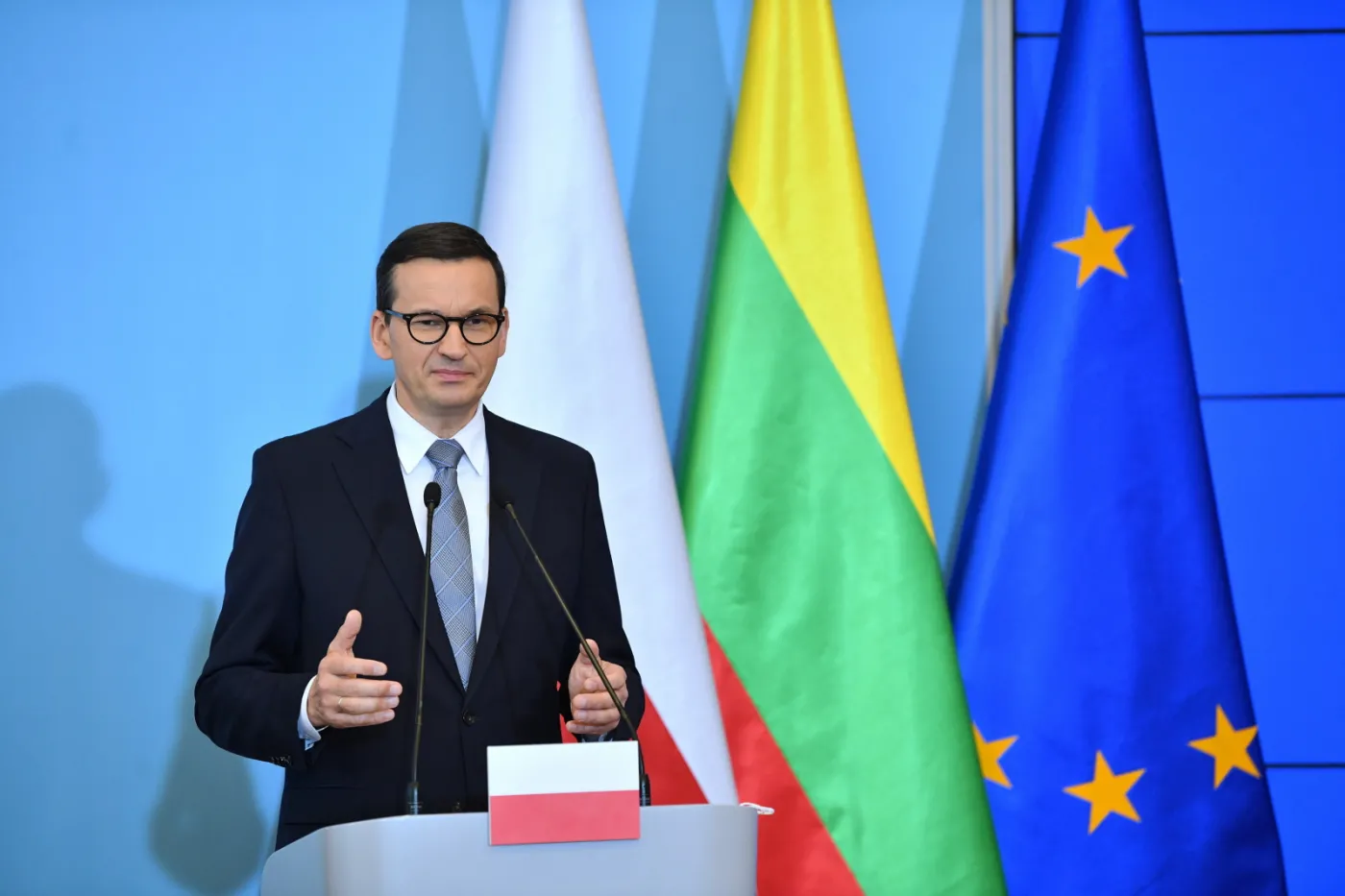 Morawiecki: Ponad 10 tys. osób przetransportowanych z Bliskiego Wschodu znajduje się na Białorusi