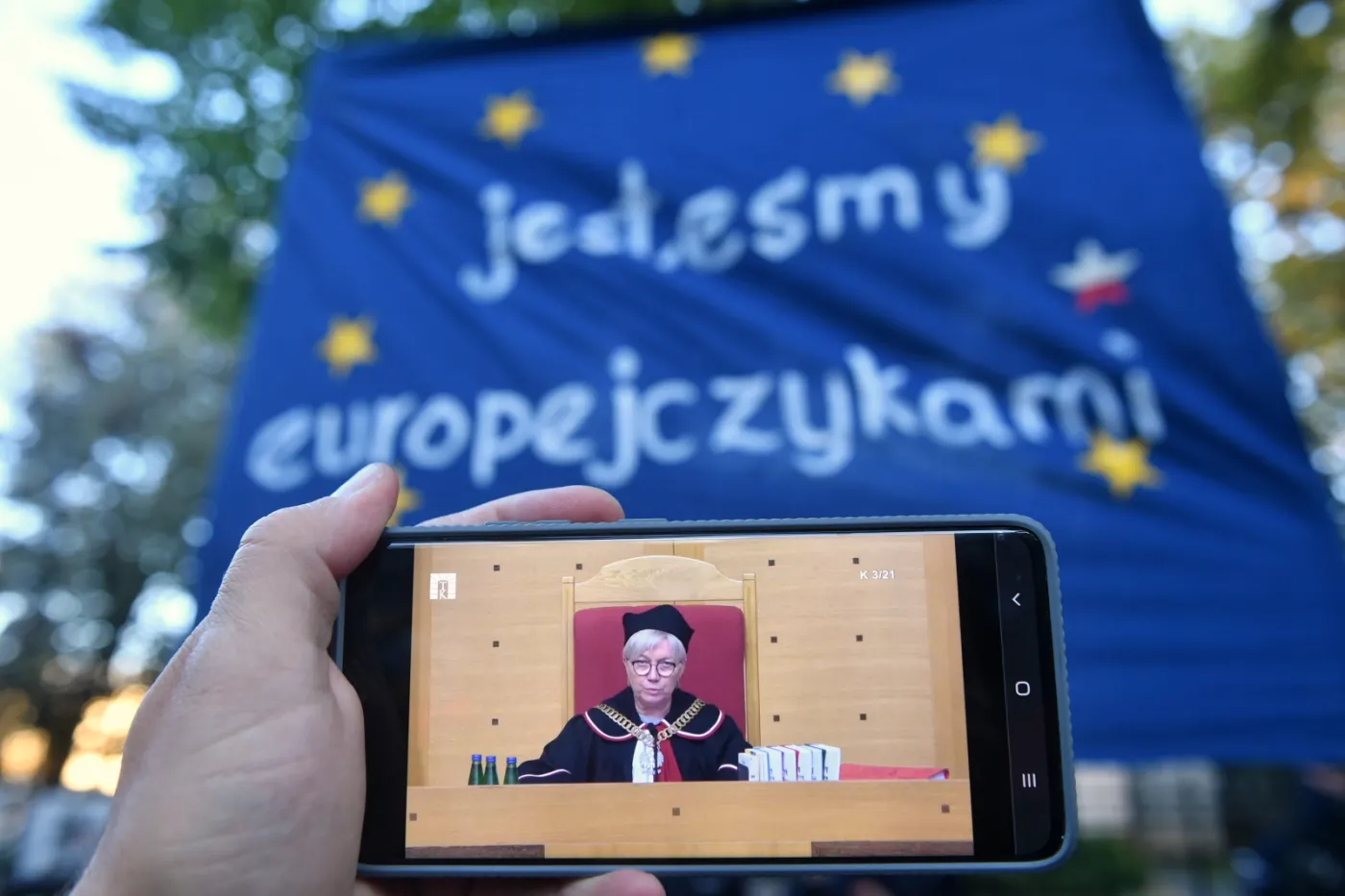 TK orzekł, że konstytucja jest ważniejsza niż prawo UE. To wyrok na użytek wewnętrzny