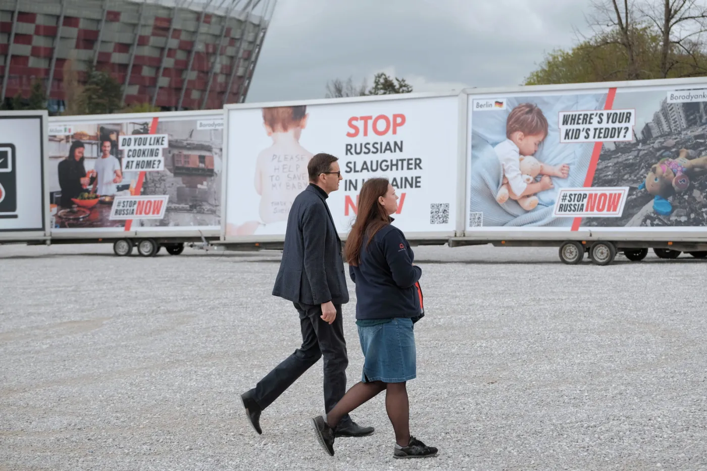 Akcja billboardowa "Stop Russia now!". Morawiecki: Budzimy sumienia Europy