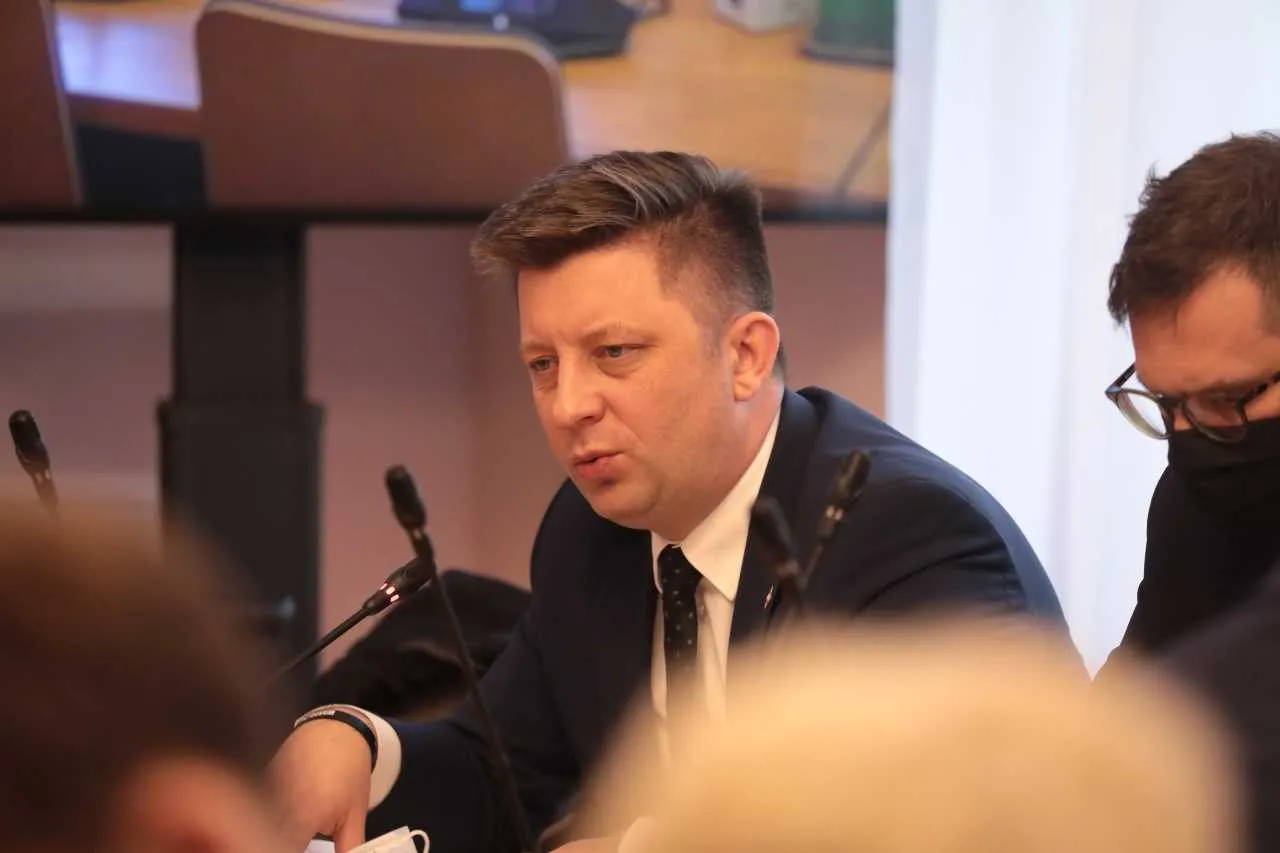 Dworczyk o sporze ws. szczepionek: Mam nadzieję, że doprowadzi do pozytywnego dla Polski rozstrzygnięcia