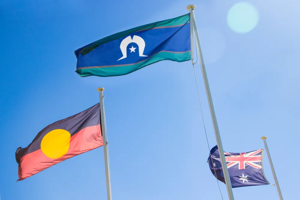 Australia: Rząd wykupił prawa autorskie do aborygeńskiej flagi za 14 mln dolarów