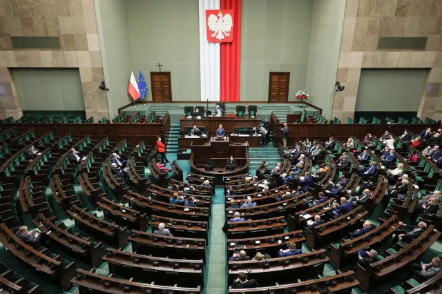 Sejm odrzucił projekt ustawy covidowej
