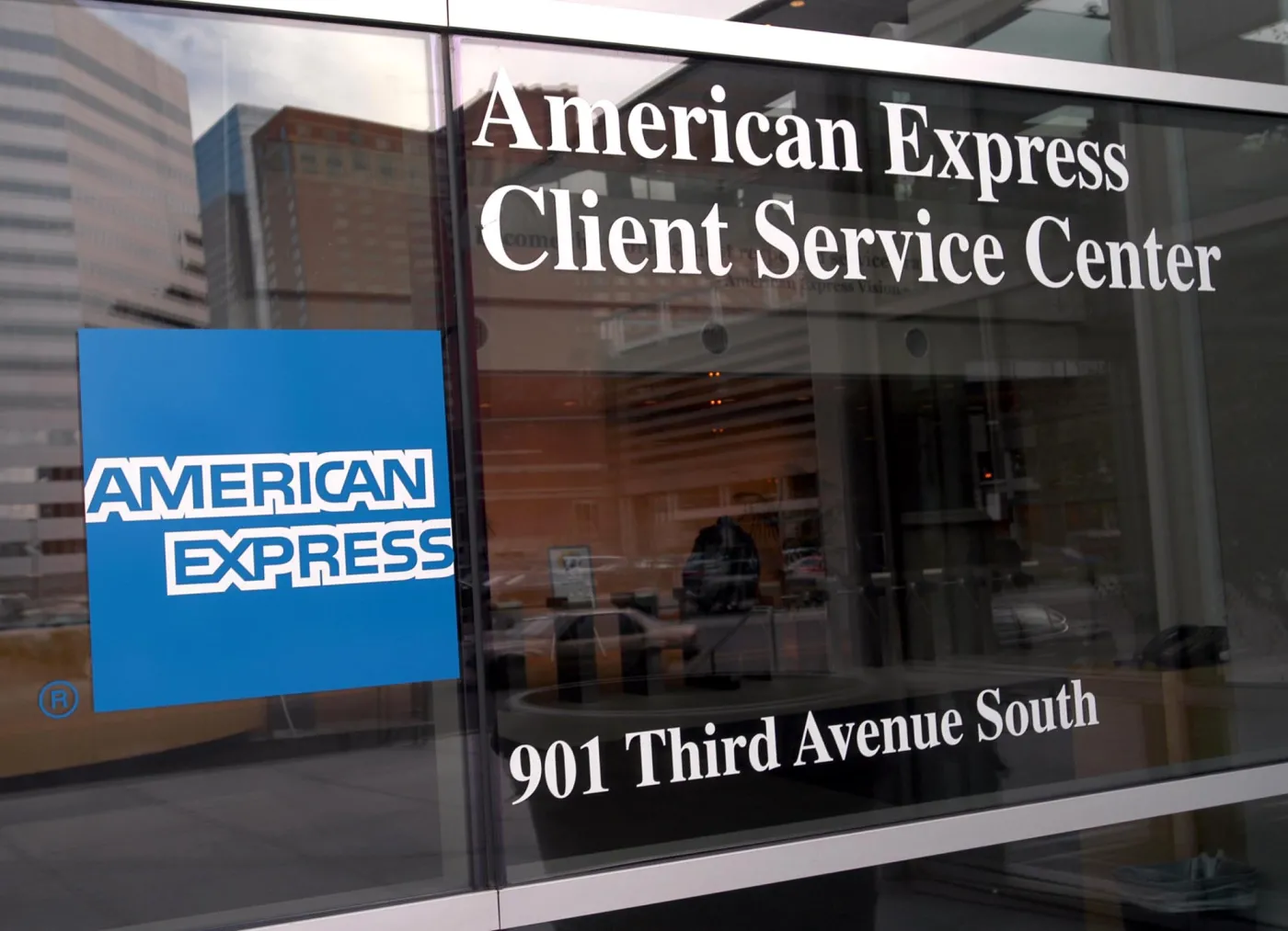 American Express zawiesza działalność w Rosji