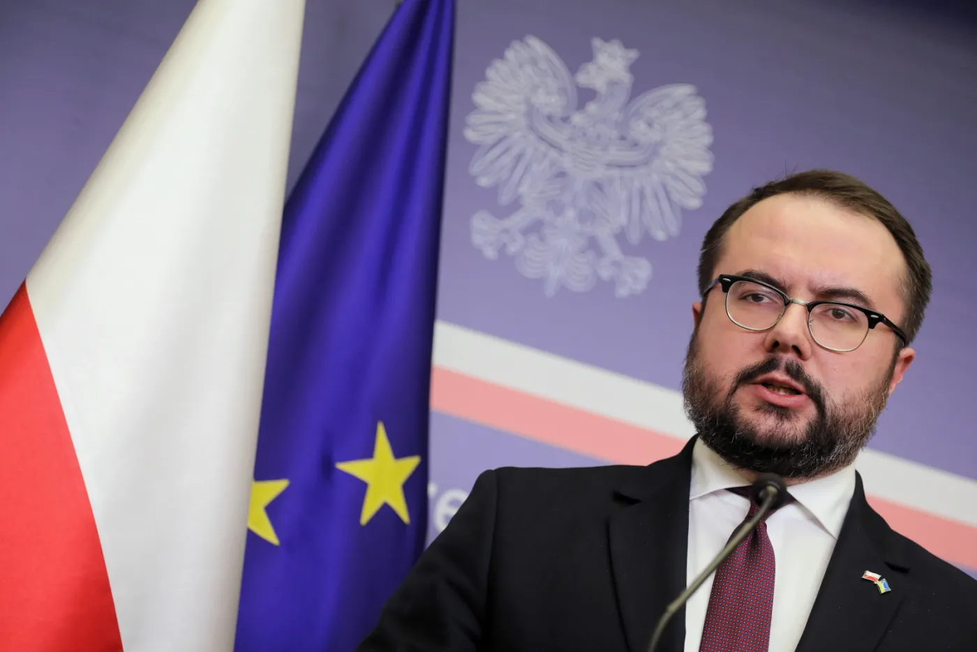 Jabłoński o pieniądzach z UE na pomoc uchodźcom: Zachęcamy KE do większej ambicji i elastyczności