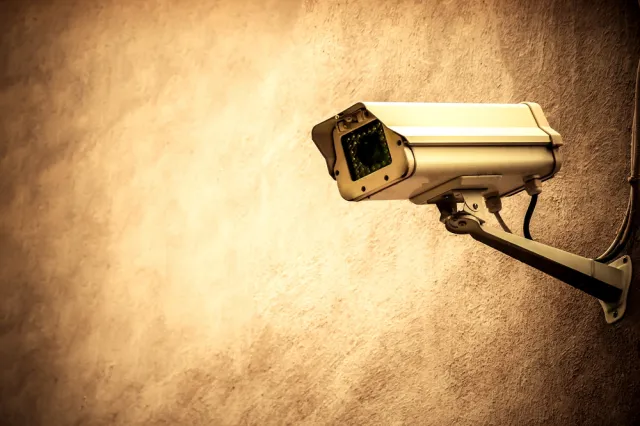 UODO: Pracodawca powinien poinformować o monitoringu wizyjnym