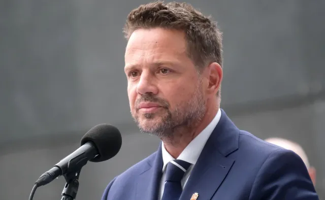 Trzaskowski: Trzeba skończyć z propagandą, zlikwidować TVP Info