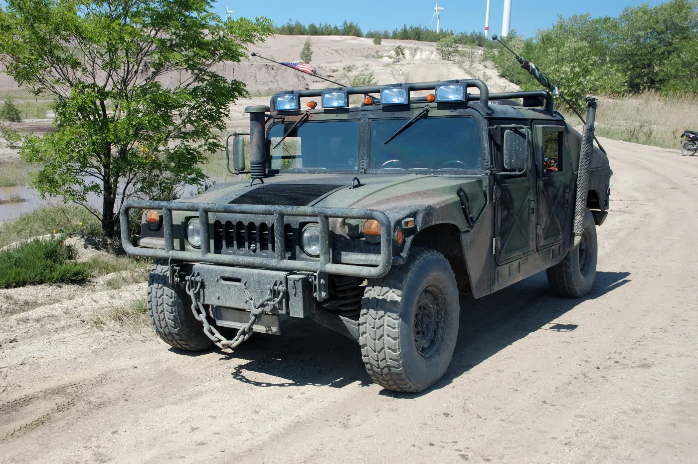 Pentagon ogłosił kolejną transzę broni dla Ukrainy, w tym 200 pojazdów Humvee i rakiety HARM