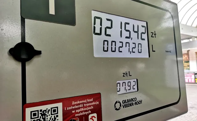 Wakacyjne promocje na paliwo. Sprawdź, gdzie zatankować z rabatem