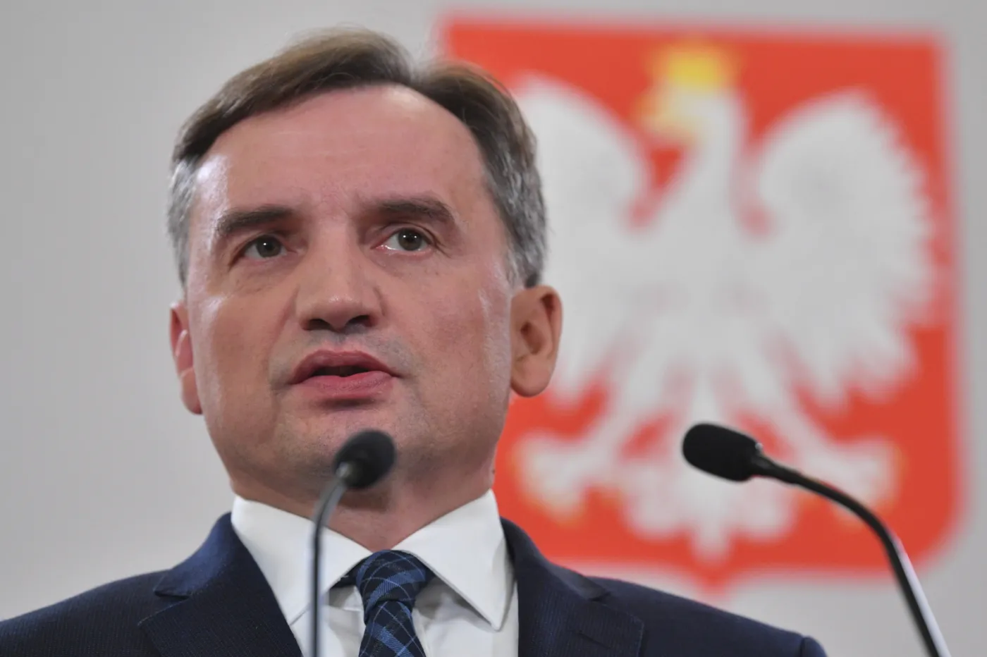 Minister Ziobro: Godzenie się na kamienie milowe to godzenie się na kamienie u szyi polskiej gospodarki