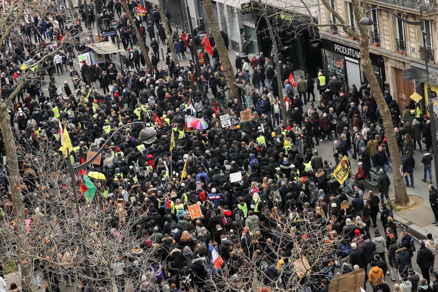 Protesty we Francji. Związkowcy twierdzą, że protestowało 2,5 mln ludzi, władze, że 936 tys.