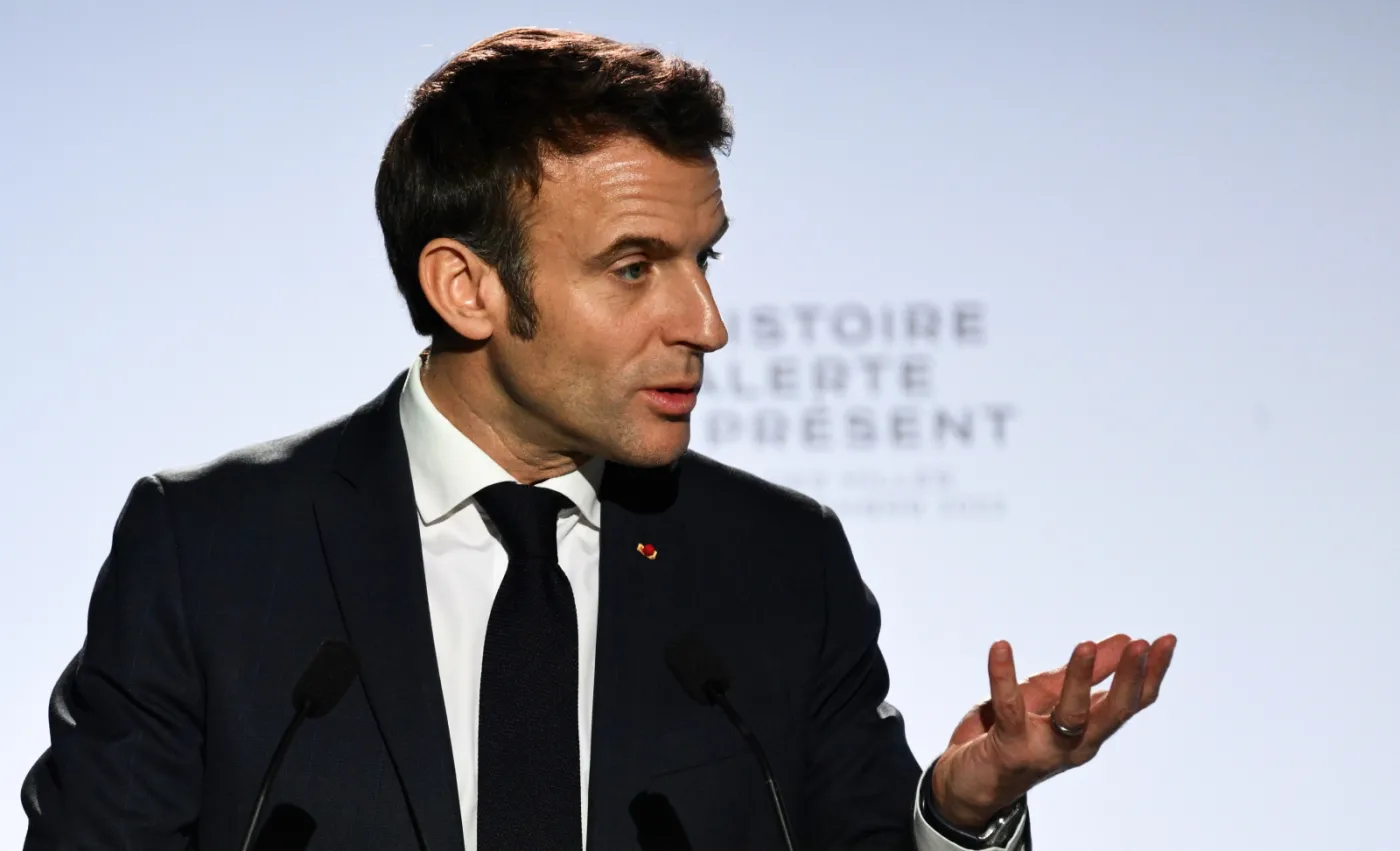 Macron: Chcemy pokonania Rosji, ale nie jej "zmiażdżenia"
