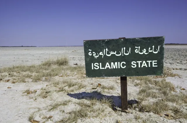 Państwo Islamskie przyznało się do ataku na szyicką świątynię w Iranie i zabicia 13 osób