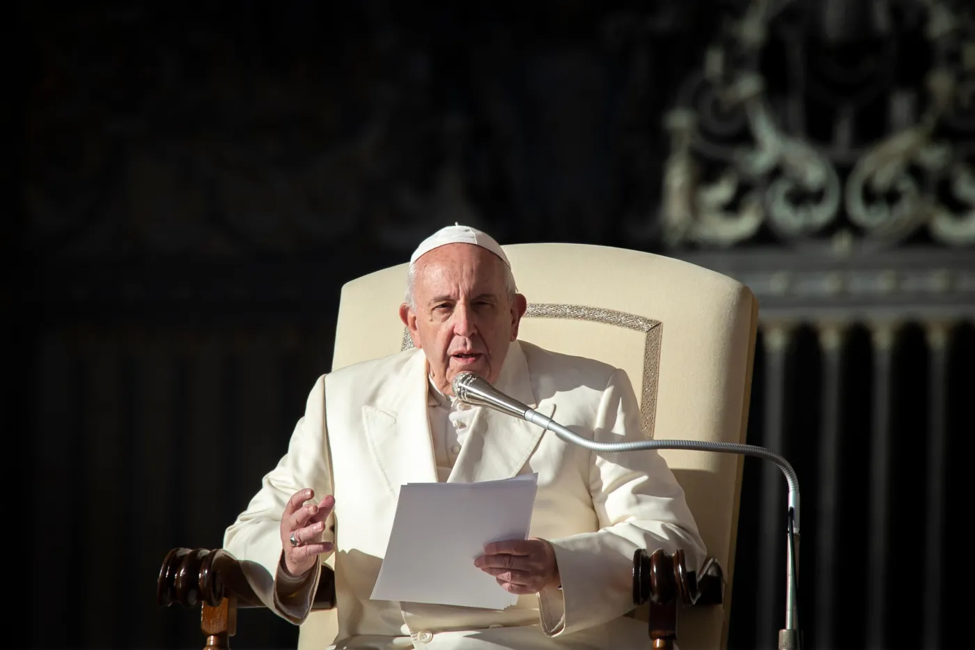 Papież: Przemoc wobec kobiet to otwarta rana
