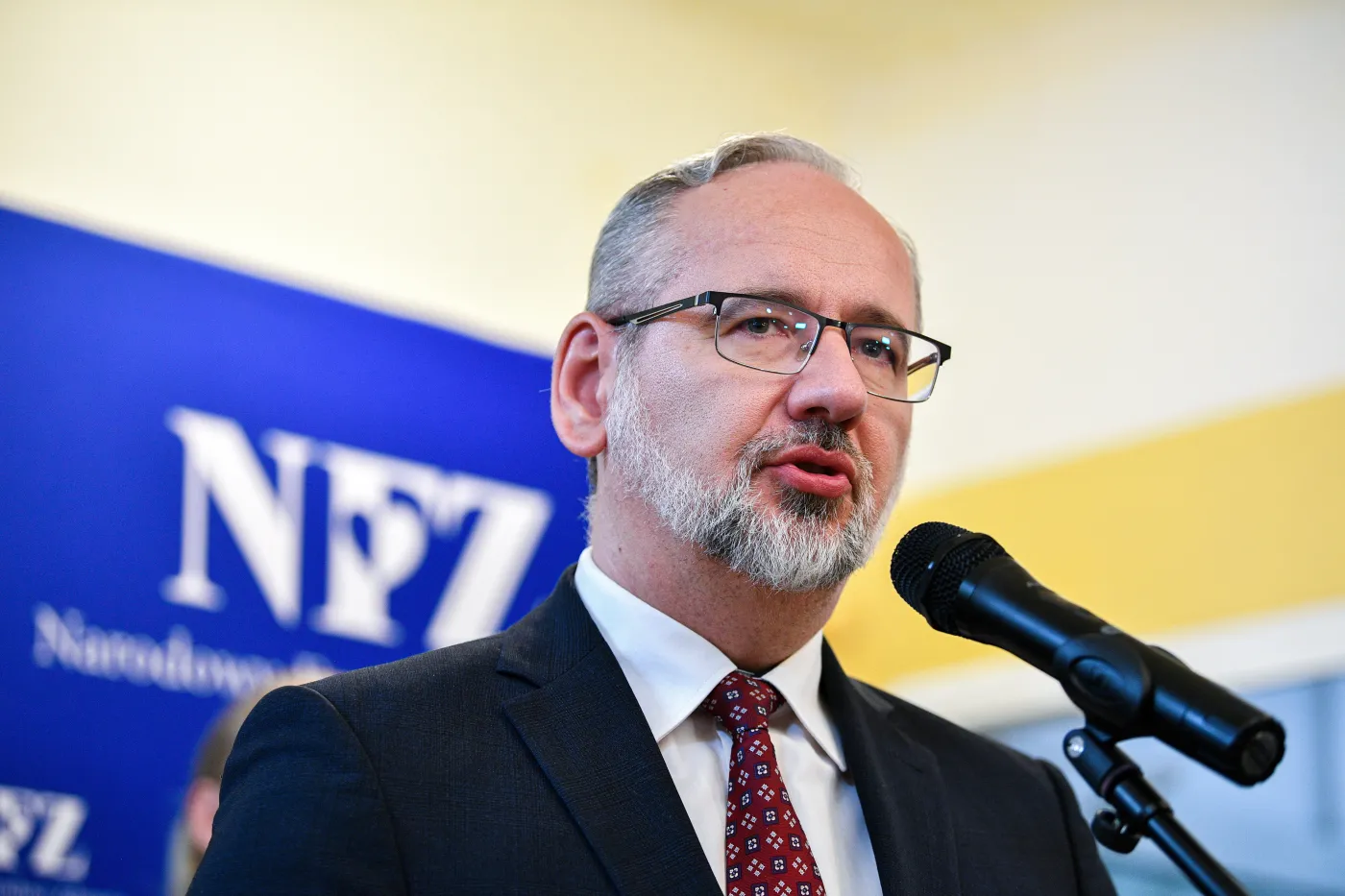 Niedzielski: 16 mld zł na podwyżki pochodzi ze składek oraz z tzw. funduszu zapasowego NFZ