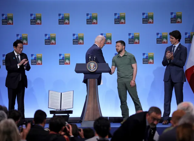 Biden podczas spotkania z Zełenskim: Ukraina będzie w NATO. To się stanie