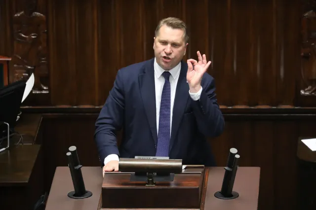 Czarnek chce uczyć Polaków demokracji bezpośredniej. "Na szczęście są eksperci Pawła Kukiza"