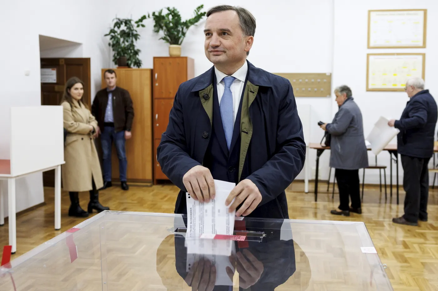 Wybory 2023. Zbigniew Ziobro oddał głos w rzeszowskim liceum