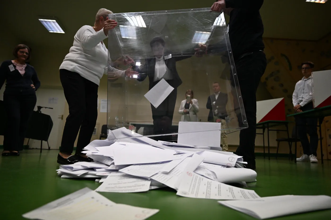 Wybory 2023. PKW podała najnowsze dane z wyborów do Senatu. PiS prowadzi