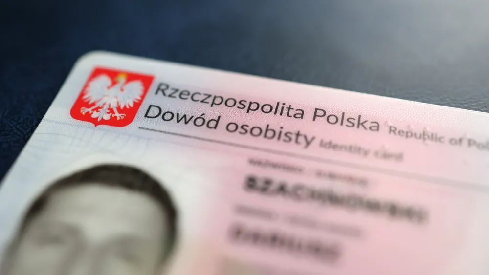 Kopiowanie dowodów osobistych przez banki jest uzasadnione. UODO zmienia stanowisko