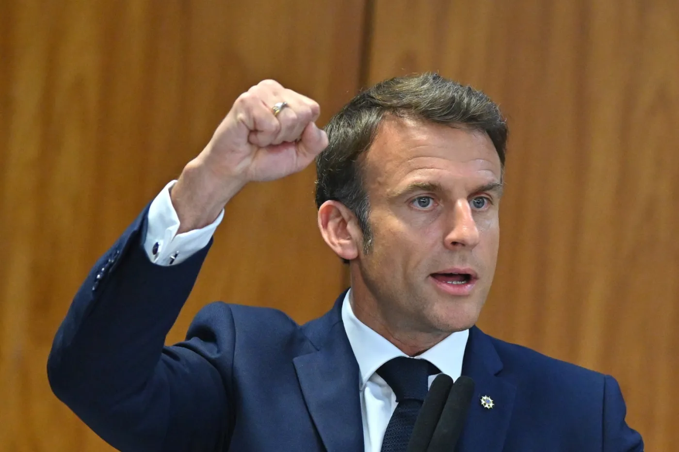 Francja dostarczy Ukrainie setki pojazdów opancerzonych
