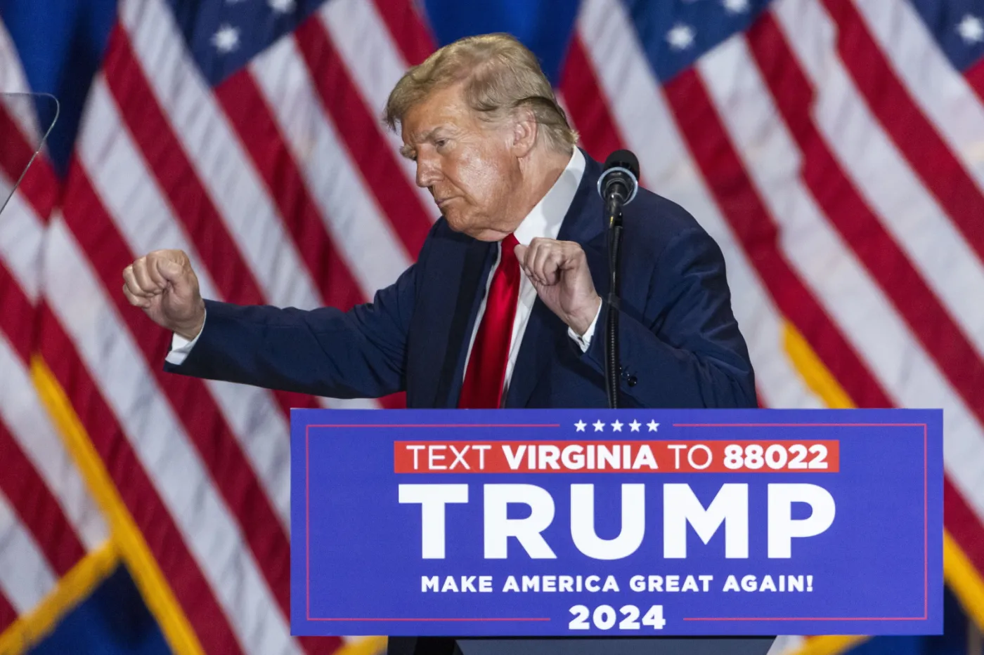 Donald Trump holds rally ahead of Super Tuesday in Richmond, Virginia