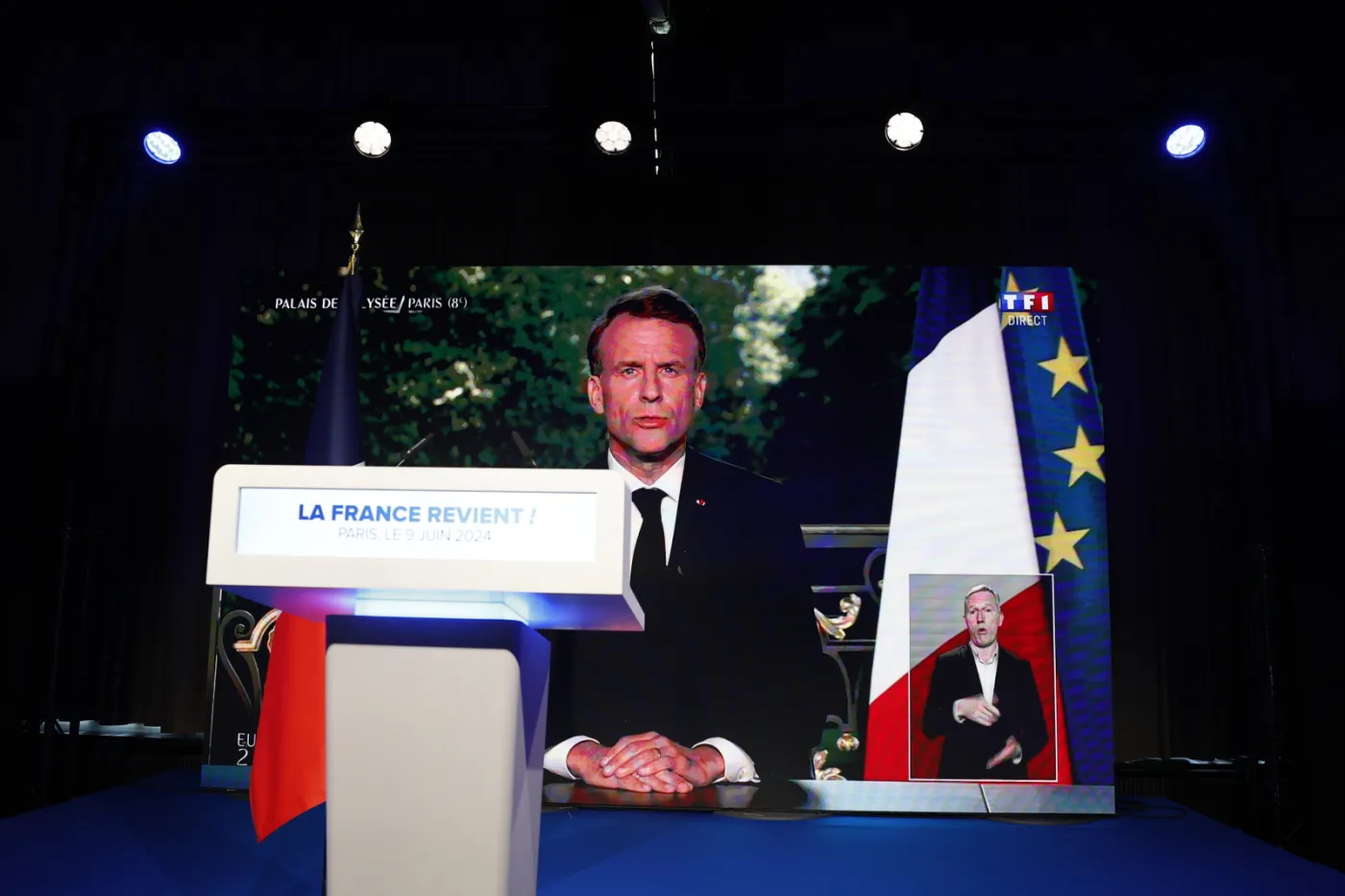 Macron ogłasza przedterminowe wybory. "Chce zapobiec podważaniu prawomocności obecnego rządu"