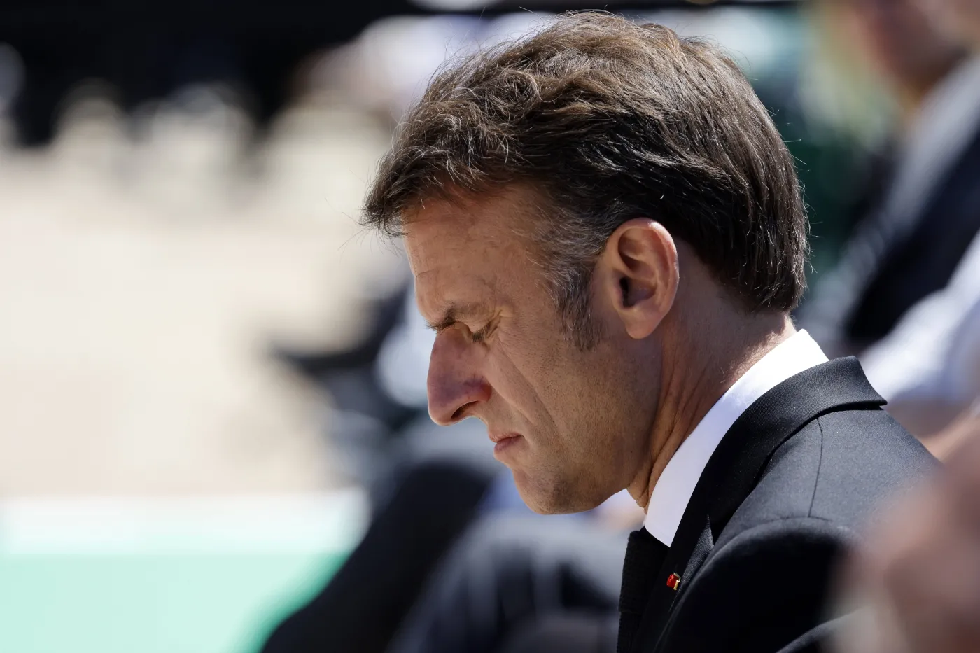 Prezydencki poker. Macron postawił wszystko na jedną kartę