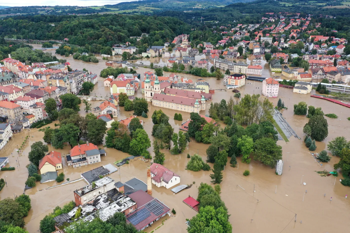 Wrocław zagrożony powodzią? Fala kulminacyjna coraz bliżej