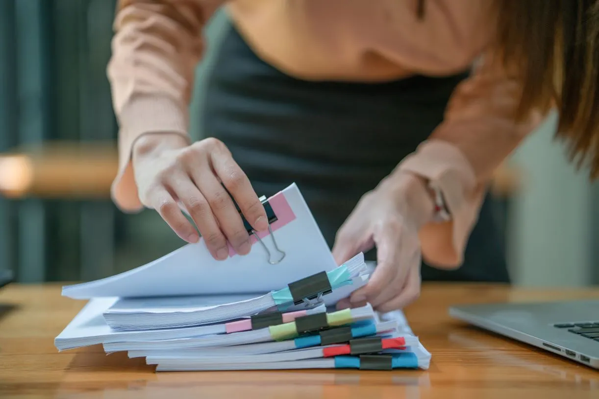 Dowody w postępowaniu podatkowym. Co trzeba wiedzieć, żeby nie wpaść na kontroli skarbowej?